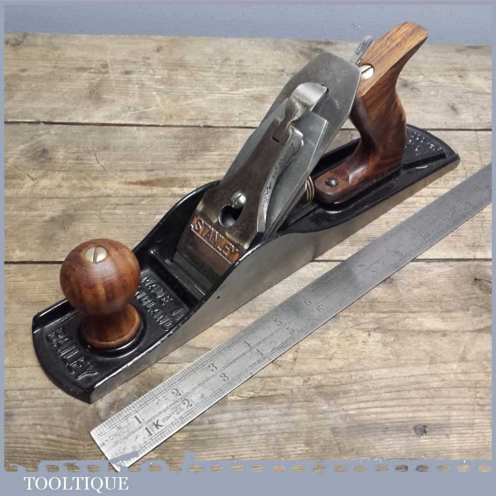 Good Used Stanley England No. 5 Smoothing Plane Carpenters Tool