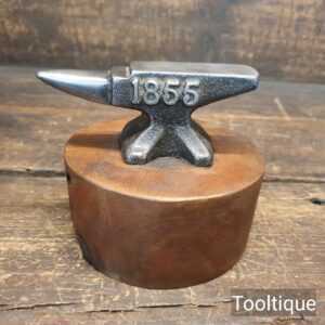 Vintage Jewellers Anvil Securely Mounted to Wooden Base - Fully Refurbished Vintage Jewellers Anvil Securely Mounted to Wooden Base - Fully Refurbished