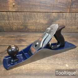 T28166 - Vintage 1950’s Record No: 05 ½ SS fore plane, fully refurbished and ready for use and in good used condition.