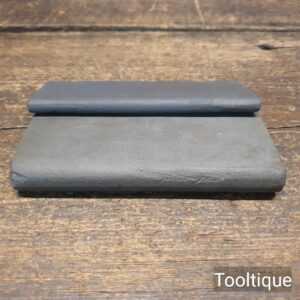 2 No: Vintage Carborundum Medium Grit Slip Stones - Good Condition