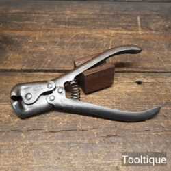 Vintage 8” Footprint Wire Cutting Pliers - Good Condition