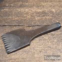 Vintage Leatherworking 1 3/8” Wide Straight Pinking Iron - Good Condition