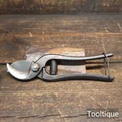 Vintage Gardeners Parrot Beak Secateurs - Fully Refurbished & Sharpened