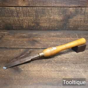 Vintage Marples Shamrock Professional Range ¾” Wide Flat V Woodturning Chisel Vintage Marples Shamrock Professional Range ¾” Wide Flat V Woodturning Chisel