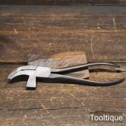 Vintage George Barnsley No: 2 Cobblers Leatherworking Lasting Pliers