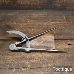 Antique Leatherworkers Cast Steel 7 ½” Square Leg Wing Dividers - Refurbished