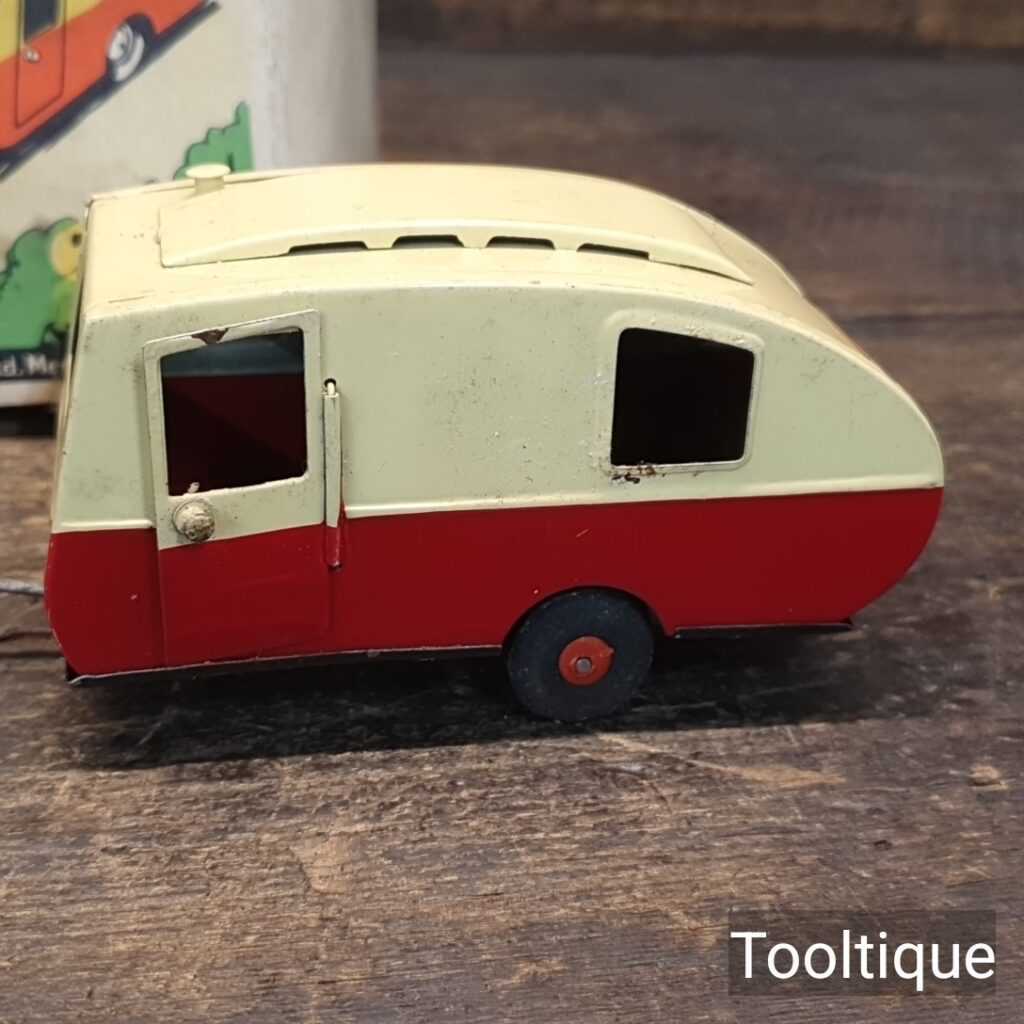 Vintage Tri-ang Minic Scale Model Tinplate Clockwork Car & Caravan Toy ...
