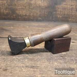 Vintage Leatherworking Cast Steel Glazing Iron - Good Condition