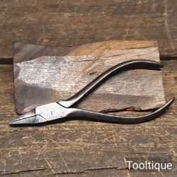 Vintage Unnamed 5” Flat Nosed Pliers - Good Condition