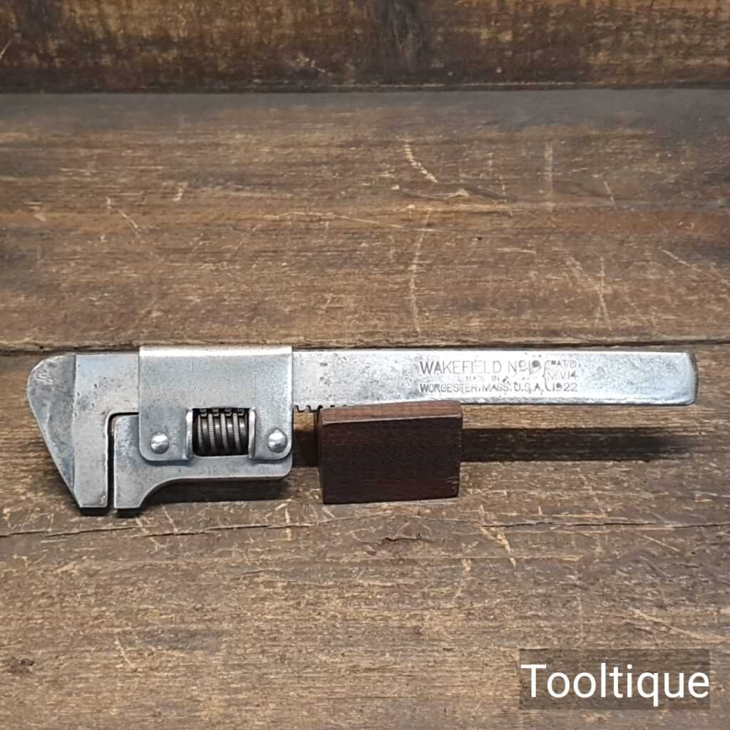Vintage 9” Wakefield USA No: 19 Patented 1922 F Type Monkey Wrench - Refurbished