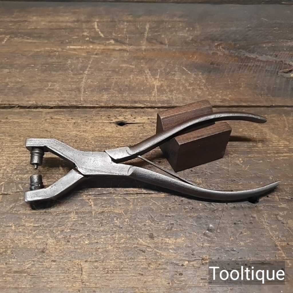 Vintage Ullathorne London No: 2 Leatherworkers Stud Pliers - Good Condition