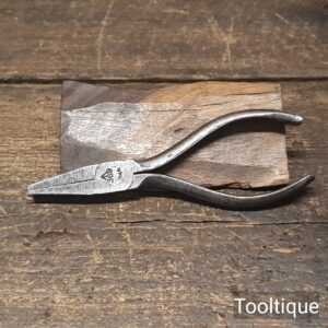 Vintage WW2 Ministry Flat Nosed Pliers Stamped 1944 - Broad Arrow Vintage WW2 Ministry Flat Nosed Pliers Stamped 1944 - Broad Arrow