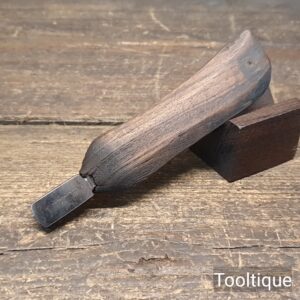 Vintage Cobblers Shoemakers leatherworking Seating Iron - Good Condition Vintage Cobblers Shoemakers leatherworking Seating Iron - Good Condition