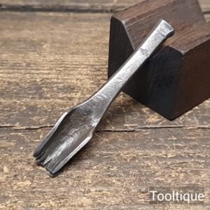 Antique ½” Leatherworking Arc Shaped Cast Steel Pinking Iron - Good/Fair Condition