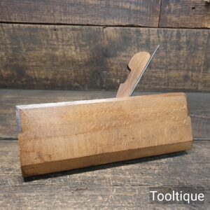 Crisp Vintage No: 12 Skew Iron Round or Hollowing Beechwood Moulding Plane Crisp Vintage No: 12 Skew Iron Round or Hollowing Beechwood Moulding Plane
