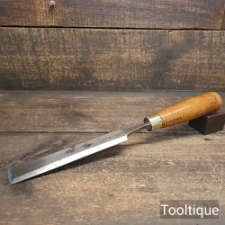 Superb Vintage 1 7/16” Hearnshaw Long Series Bevel Edge Paring Chisel - Refurbished