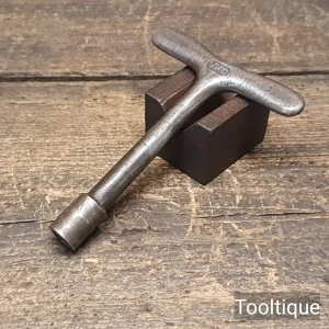 Vintage USMC T Shaped 3/8” Socket Key - Good Condition Vintage USMC T Shaped 3/8” Socket Key - Good Condition