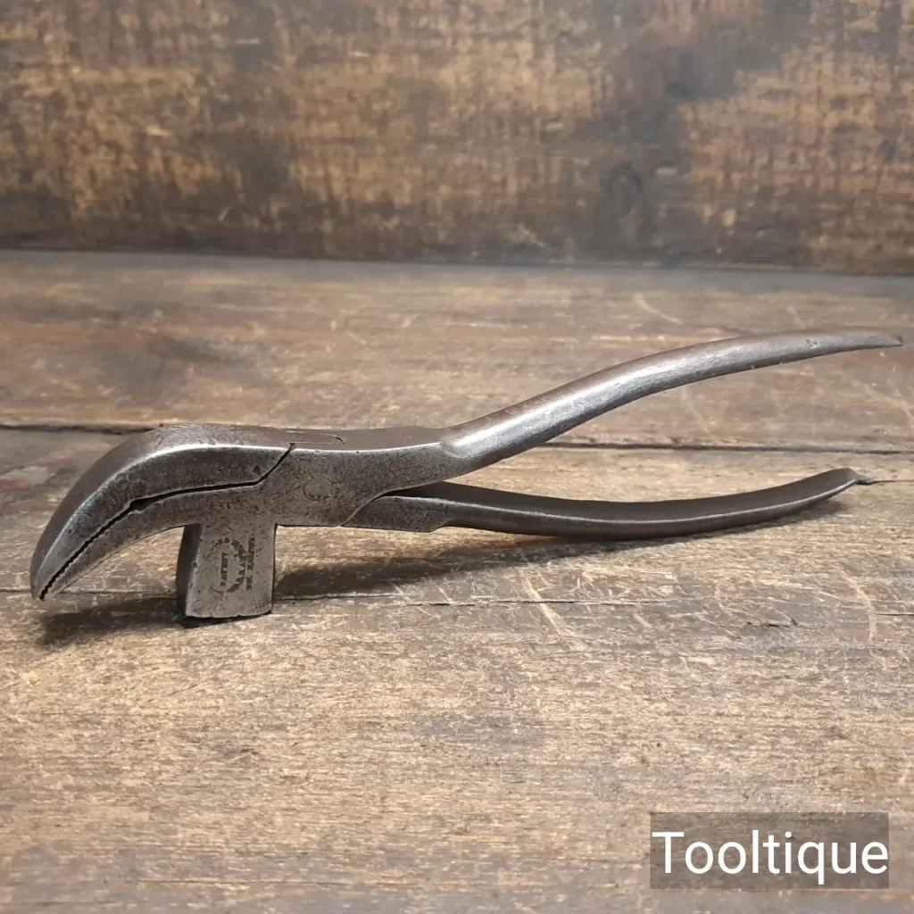 Vintage Patented Cobblers No: 4 Shoe Makers Lasting Pliers - Refurbished