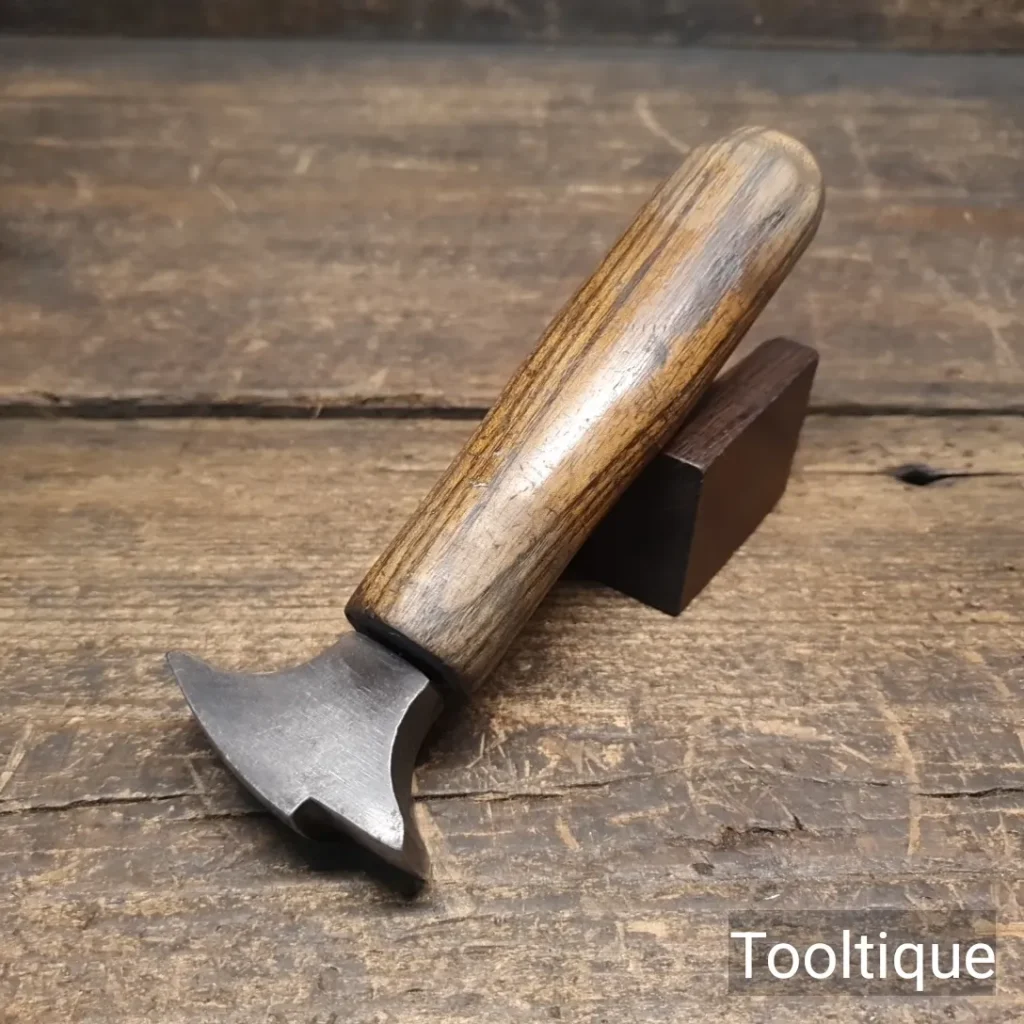 Vintage Cobblers Shoemakers Glazing Iron in Good Condition