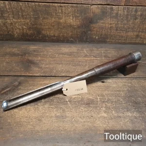 Antique 7/8” Thomas Ibbotson Co. Shipwrights Incannel Socket Gouge Chisel Antique 7/8” Thomas Ibbotson Co. Shipwrights Incannel Socket Gouge Chisel