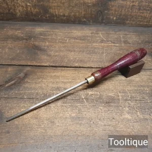 Vintage Wood Turners 3/16” Gouge Chisel - Good Condition Vintage Wood Turners 3/16” Gouge Chisel - Good Condition