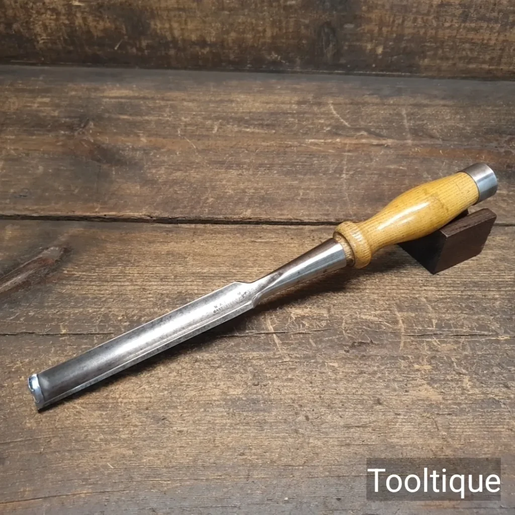 Vintage 7/8” Ward & Payne Carpenters Heavy Duty Socket Gouge Chisel - Refurbished