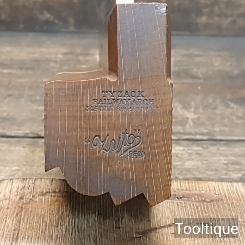 Crisp Vintage Tyzack Complex Quirk Scotia Beechwood Moulding Plane