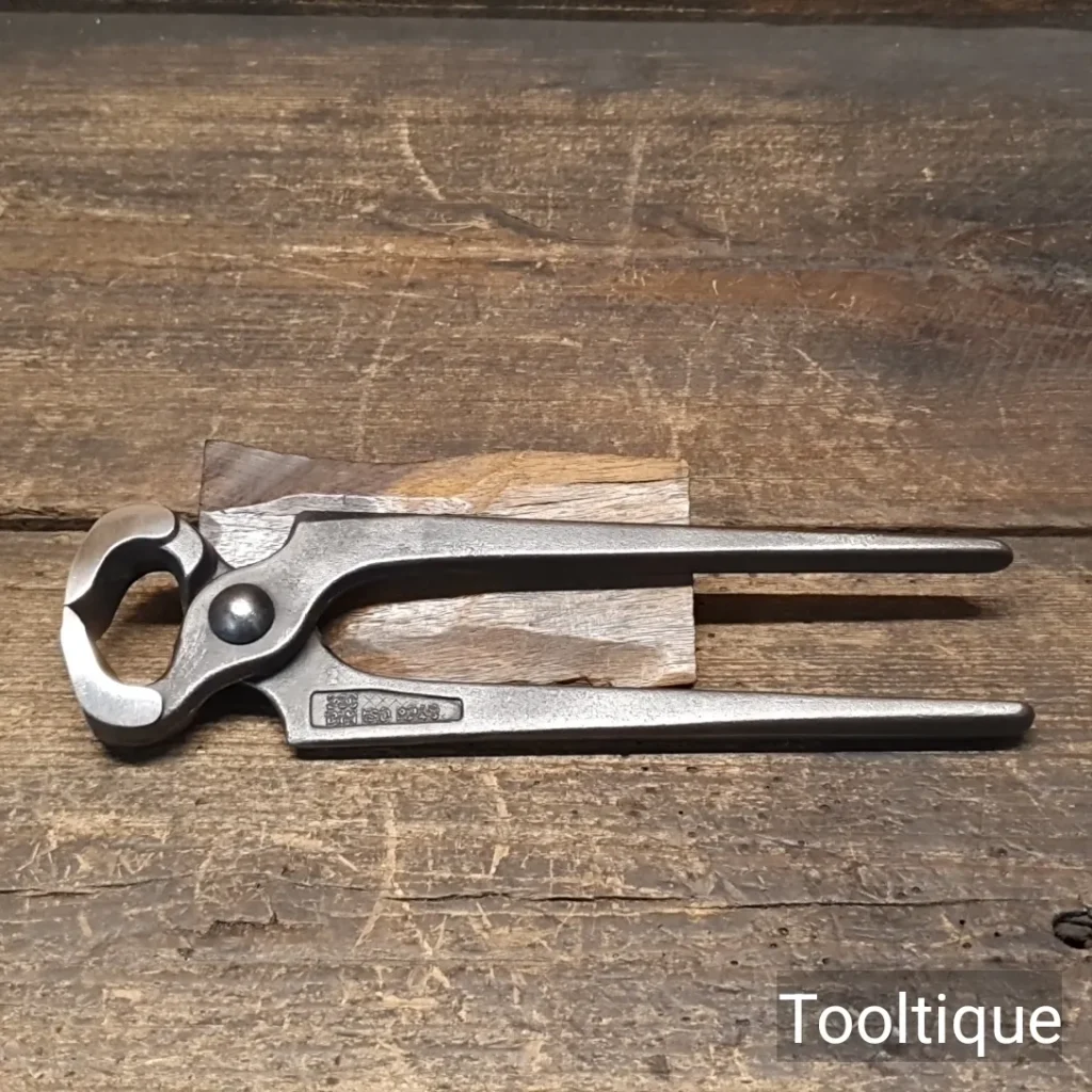 Vintage 8” Upholsterers Pincer Pliers - Good Condition
