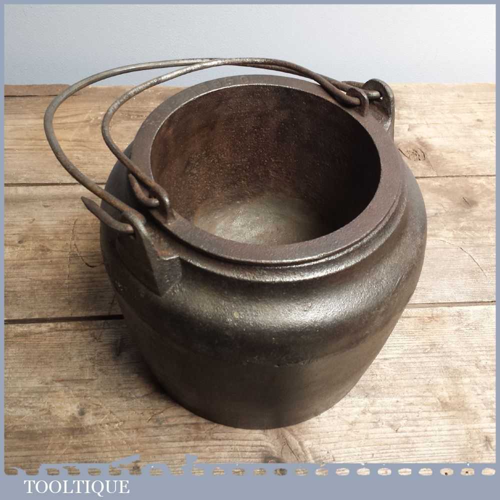 Rare Large Clean Vintage Joiners 8″ wide Cast Iron Glue Pot by Clark