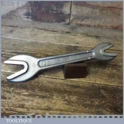 Vintage J. H. Williams & Co. USA Twin Bull dog plumber’s crocodile jaw pipe