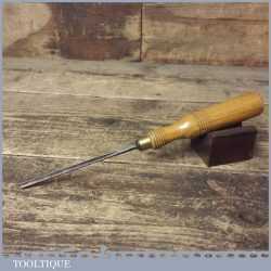 Vintage Herring Bros 1/4” Curved Wood Carving V Parting Chisel - Sharpened Honed