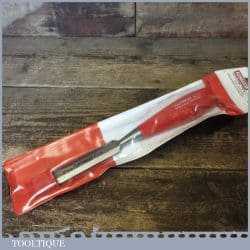 intage Footprint carpenter’s 3/4” / 19mm Bevel edge chisel with socketed plastic handleintage Footprint carpenter’s 3/4” / 19mm Bevel edge chisel with socketed plastic handle