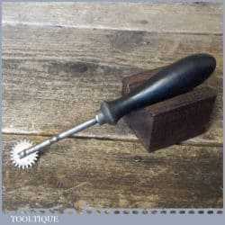 Vintage Stitch Pricking Wheel 10 Stitches Per Inch - Good Condition