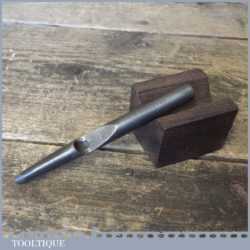 Vintage Thomas Dixon No: 22 Leatherworking 3/16” Oval Crew Punch