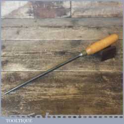 Vintage 5/16” 8mm drawbore pin with boxwood handle, in good used condition.