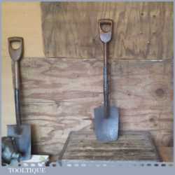 Scarce Antique J Yates 1838-1953 No: 2 Garden Spade - D Shaped Handle