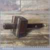 Vintage carpenter’s rosewood and brass mortise gauge with smooth action and good pins, in good used condition.
