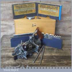 Vintage boxed Record No: 405 combination plough plane