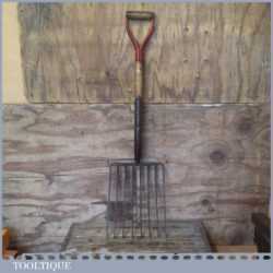 Scarce Vintage Brades & Co 8-Tine String Tempered Stone Fork - Good Condition