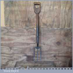 Vintage Brades Gardener’s 3 Tined Border Fork D Handle - Good Condition
