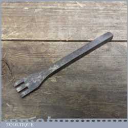 Vintage Dryad of Leicester Hole Leather Punch - Cobblers Saddlers Tool