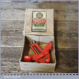 T14154 - Vintage boxed W. Marples & Sons No: 6810 corner clamp in good used condition.