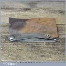 Vintage Moore & Wright 4 ¼” Odd Leg Steel Dividers