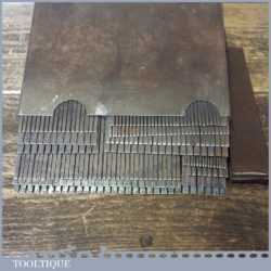 Vintage Set 14 No: Wood Graining Combs Original Tin Box - Good Condition