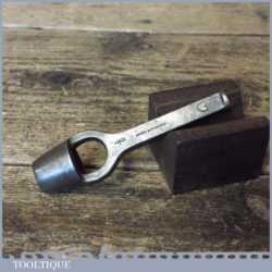 Vintage Wynn & Timmins Leatherworker’s 5/8” Round Punch - Good Condition