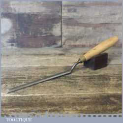 Vintage Henry Taylor Pattern Makers 1/2“ Cranked Bevel Edge Paring Chisel