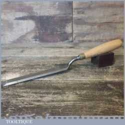 Vintage Henry Taylor Diamic 1” Cranked Bevel Edge Paring Chisel