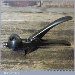 Vintage Morrill’s Pattern Carpenter’s Saw Set - Good Condition