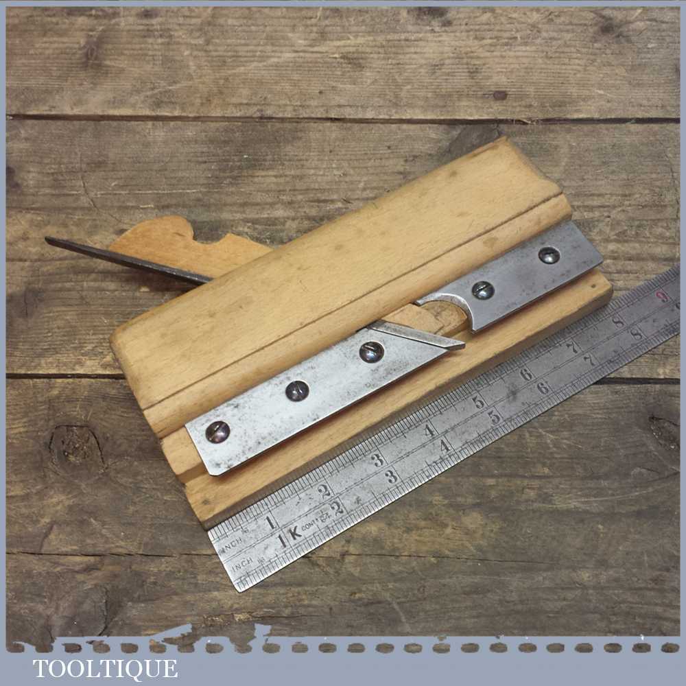 Vintage 8” long 1/8” wide carpenters grooving plane