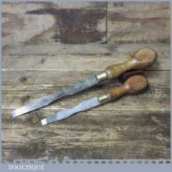 2 No: Vintage Cabinet Makers Beechwood Handled Screwdrivers